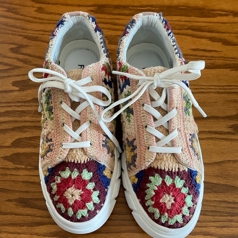 NWOT Free People Catch Me If You Can Crocheted Platform Sneakers, Sz 38 … - Picture 3 of 11
